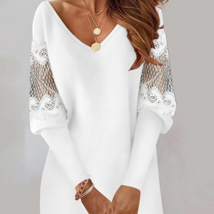 WYDMA | Sukienka z koronkowymi rękawami 
