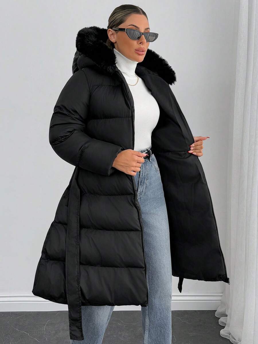 ISA | Pikowany płaszcz z paskiem i szerokim kołnierzem