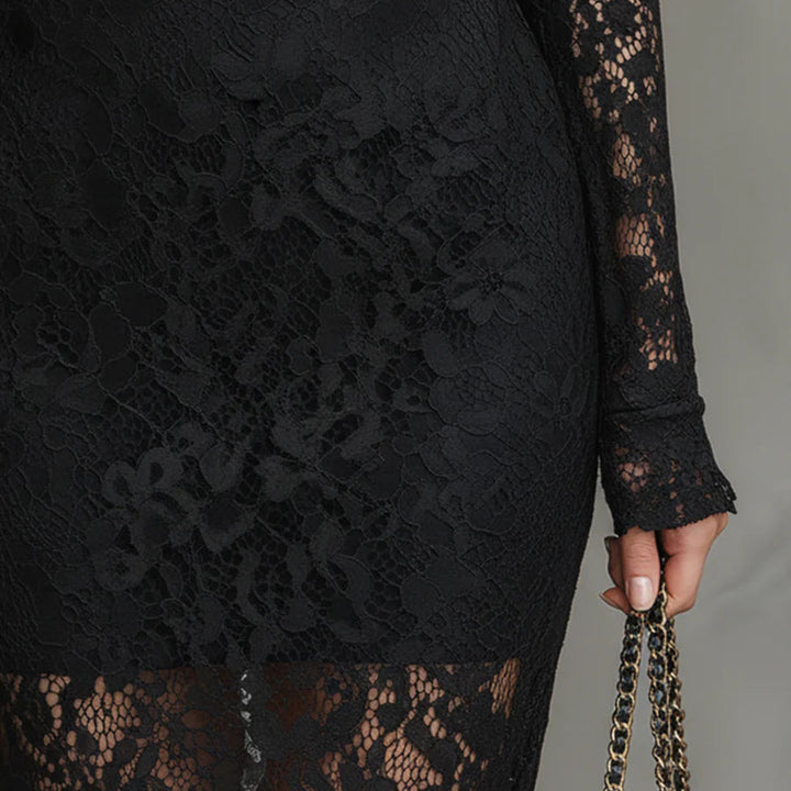 Elwira | Elegancka czarna sukienka maxi z koronką