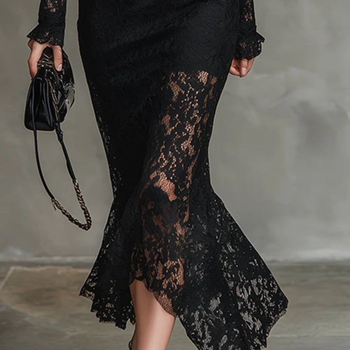 Elwira | Elegancka czarna sukienka maxi z koronką