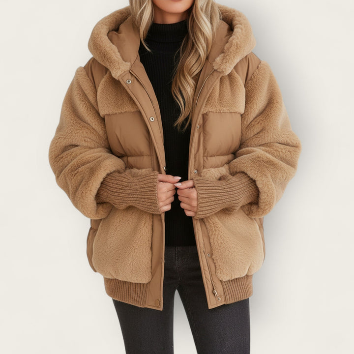 NAOMI| Puchowa kurtka z kapturem Premium 