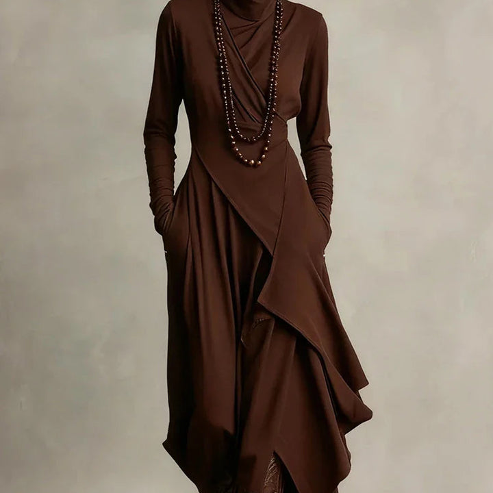 Natalia | Asymetryczna dzianinowa sukienka maxi z golfem