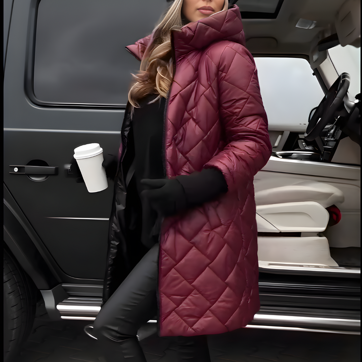 CELINA | Elegancka pikowana kurtka puchowa z kapturem