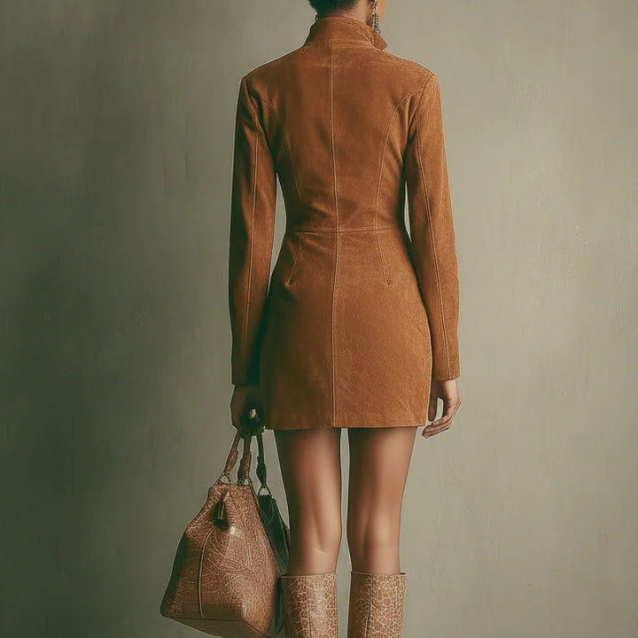 Brązowa Sztuczna Zamszowa Sukienka Mini z Stojącym Kołnierzem i Zamek